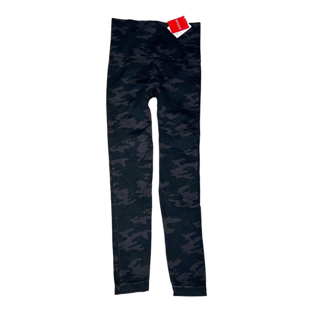 NWT SPANX Black Camo Leggings Size Small New With Tags